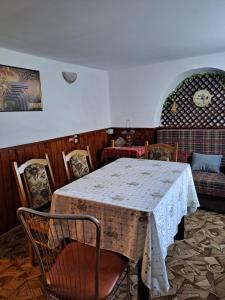 Peter Annamaria&Gheza