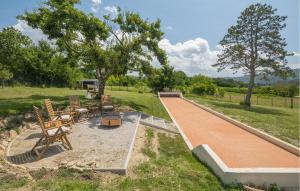 Amazing Home In Strped With Wifi