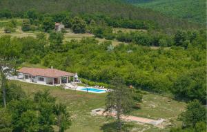 Amazing Home In Strped With Wifi