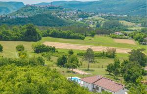 Amazing Home In Strped With Wifi