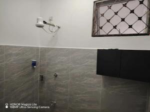 Modern Studio S26025