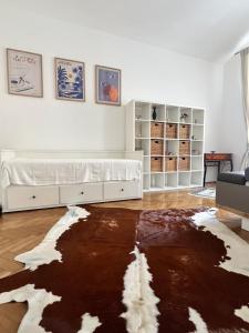 Spacious city flat with courtyard