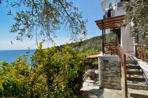 Diplomats' Holidays Pelion Greece