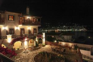 Pleoussa Studio and Apartments Skopelos Greece