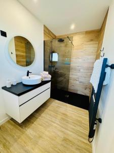 Villas La Bulle Medocaine - JACUZZI- Tout confort : photos des chambres