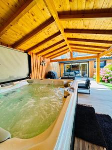 Villas La Bulle Medocaine - JACUZZI- Tout confort : photos des chambres