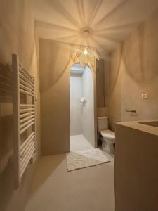 Appartements Appartement cosy avec jardin et parking : photos des chambres