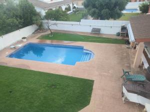 casa con piscina Comarruga