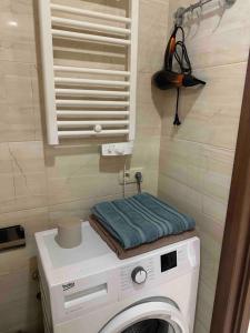 Театральна Дванадцять