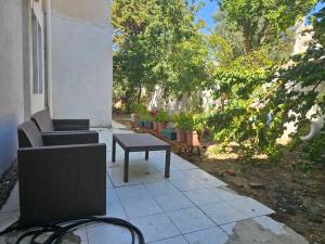 Lily Guest House with Amazing View House with Garden