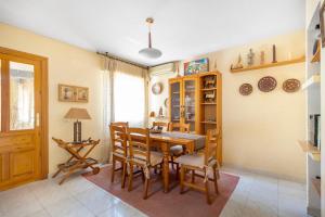 Sun terrace, barbecue and pool