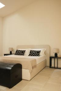 Almarìa - Le case del Castello - San Nicola LArena - Trabia