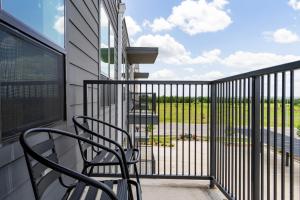 Blueground Round Rock pool nr Old Settlers Park ATX-327