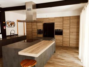 Maisons de vacances Very Chic Townhouse with Pool and Garage : photos des chambres