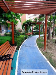 Mantra One - 2 bed apartment with private terrace