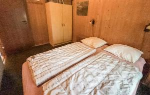 Gorgeous Home In Ulfborg With Wifi