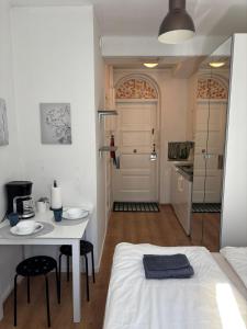 Foliate Living Silmu