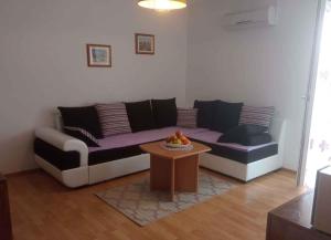 Apartment in Klenovica 45261