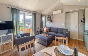 Gorgeous Home In Breukelen With House Sea View