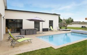 Nice Home In Saint-Pabu