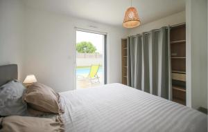 Maisons de vacances Nice Home In Saint-Pabu : photos des chambres