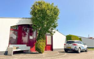 2 Bedroom Lovely Home In Lemmer