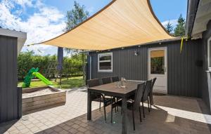 Stunning Home In Tarm With Wifi