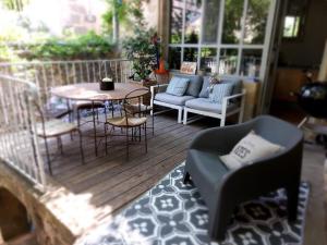 UZES CÔTÉ VILLAGE - Chambre dhôtes