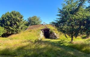 2 Bedroom Awesome Home In Dannemare