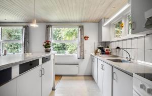 3 Bedroom Stunning Home In Tarm