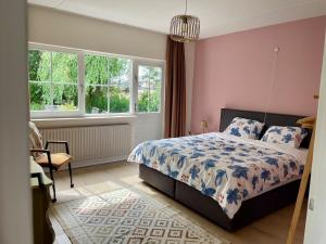 Enjoy the space and countryside at Het Hofhuys