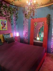 MAISONETTE Fata Bislacca, calcata