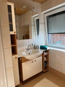 Gemütliches Vierbettzimmer mit Bad und Küche