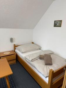 Gemütliches Vierbettzimmer mit Bad und Küche