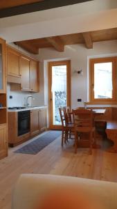 Sunny and cosy holiday apartment in the Dolomites