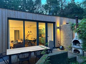 Tranquil holiday home in the middle of nature