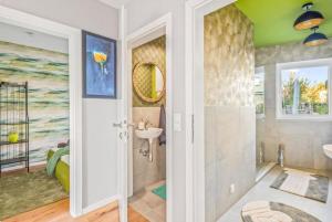 Luxury Long-Term Apartment with Garden & Whirlpool