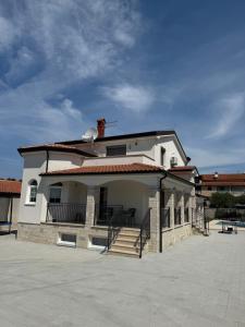 Ferienhaus Tatjana mit Pool