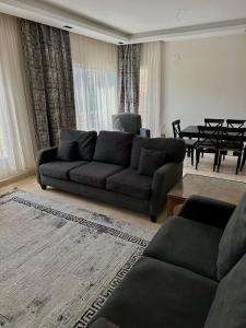 Spacious 3-Bd Hotel Apt in Sheikh Zayed