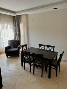 Spacious 3-Bd Hotel Apt in Sheikh Zayed