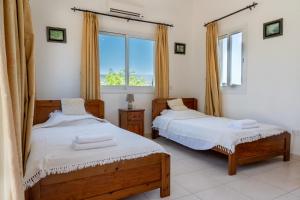 Villa Katerina, Private Pool, Garden & 3 Ensuite Bedrooms