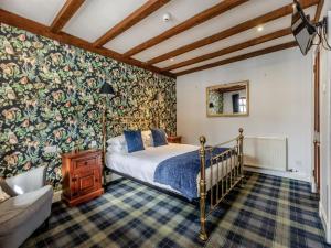 Coach-House Double Room room in The Tormaukin