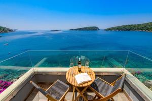 Amazing beach villa Becir stay - Molunat near Dubrovnik