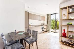 Appartements Azure Apartment : photos des chambres