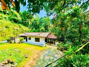 DK Paddy Field Villa in Unawatuna
