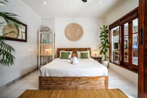 Spacious 2BR Villa Madeus with Gym Corner, Private Pool, Garden & Billard in Canggu -Bali