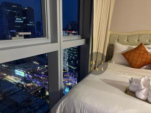 Luxurious & Elegant Unit in Parksuites BGC