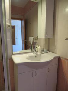 Lovely couples apartment with sea view