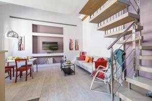 FRANCE 82 - 2 rooms -1 min from the Sea - Parking