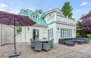 Lovely Home In Höör With Wifi